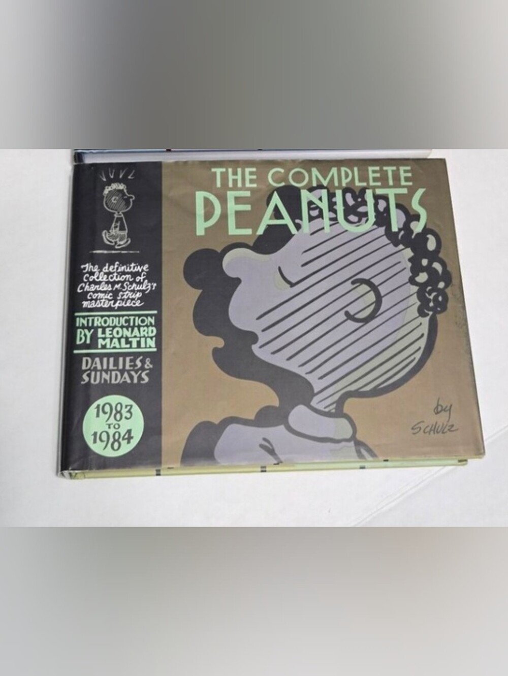 The Complete Peanuts 1983-1984: Vol. 17 Hardcover Edition -- Charles M. Schulz